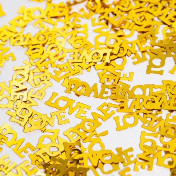 Table confetti Gold text "Love" - 14 grams