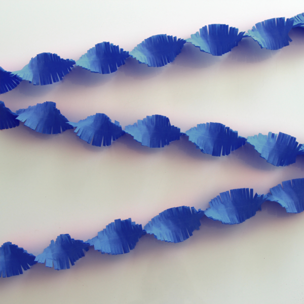 Crepe Garland 24m flame retardant navy blue - Image 3
